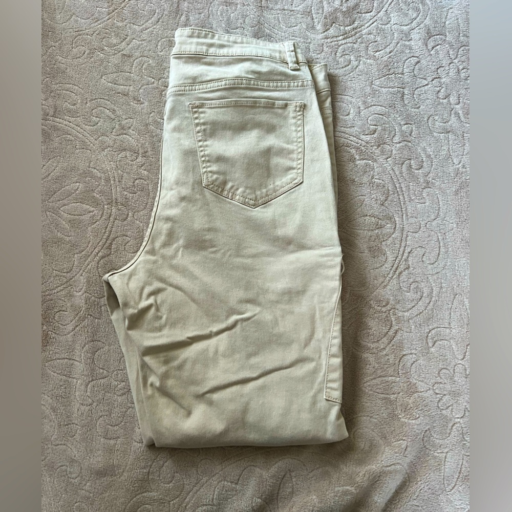 Khaki Jeans